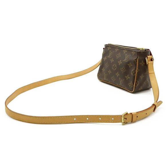 LOUIS VUITTON Brown Monogram Pochette Shoulder Bag - Picture 3 of 9